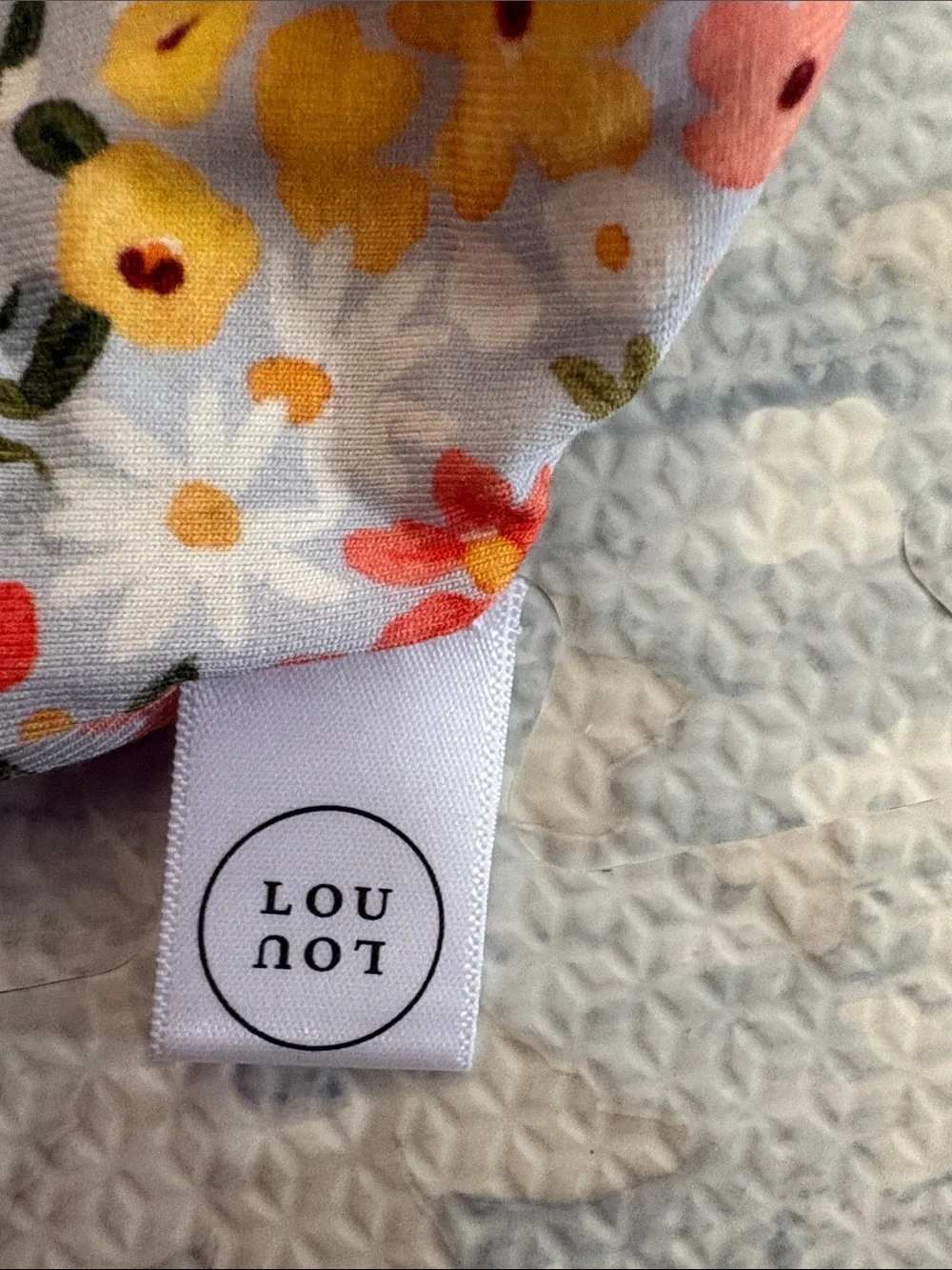 NWOT Lou Lou & Company Hadley Top Knot Hat Size Newborn - 3 Months